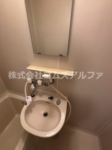 エストソレアード Bの洗面所|エストソレアードB　洗面台