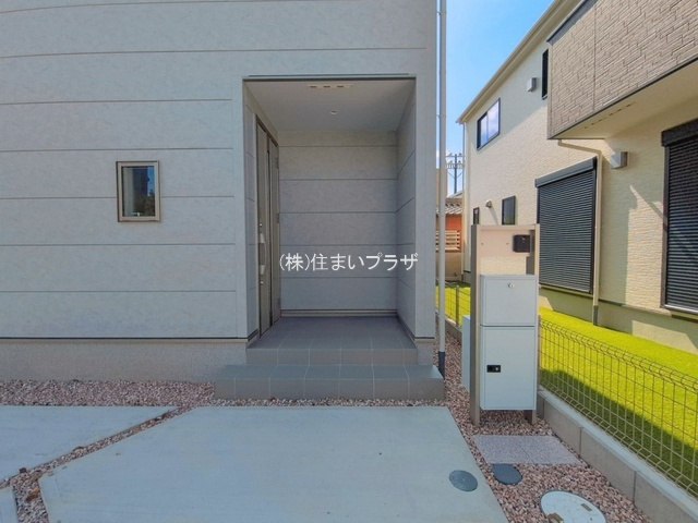 仲介手数料無料）岩倉市本町０１期　３号棟の玄関|玄関です