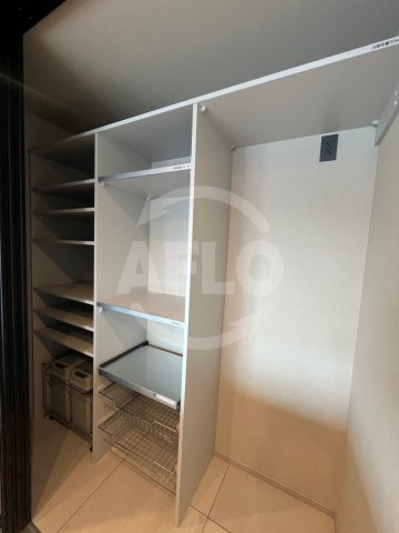 アーバネックス谷町四丁目の収納|アーバネックス谷町四丁目　クローゼット