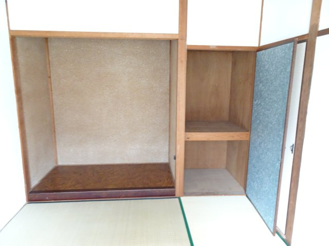 養老町貸家の収納