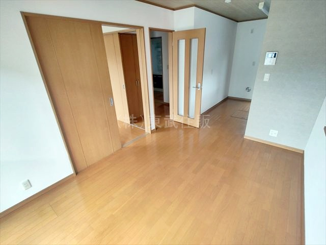 【居間・リビング】の画像
