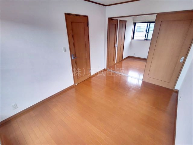 【寝室】の画像