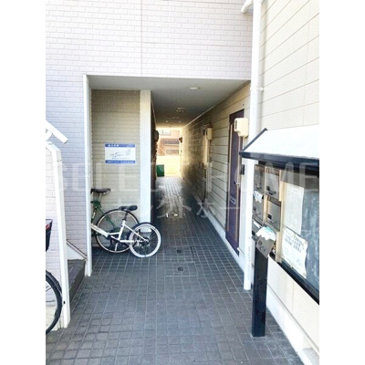 【エントランス】 | アトランティス東岡崎 | 落ち着いたエントランスです