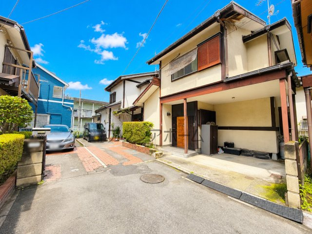 飯能市笠縫　中古一戸建　～閑静な住宅街～の前面道路含む現地写真