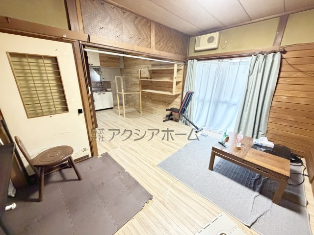 飯能市笠縫　中古一戸建　～閑静な住宅街～の居間・リビング