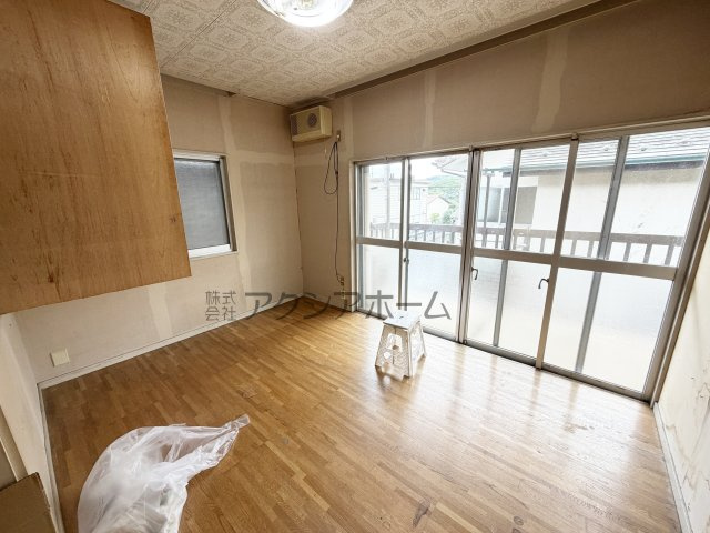 飯能市笠縫　中古一戸建　～閑静な住宅街～の寝室