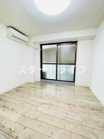 大阪市東淀川区柴島２丁目の賃貸マンションの居間・リビング