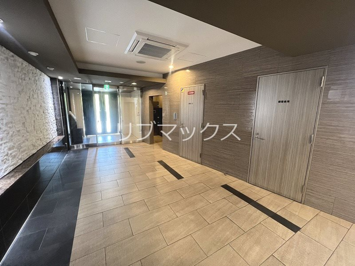 【ロビー】スペーシア江坂広芝町 