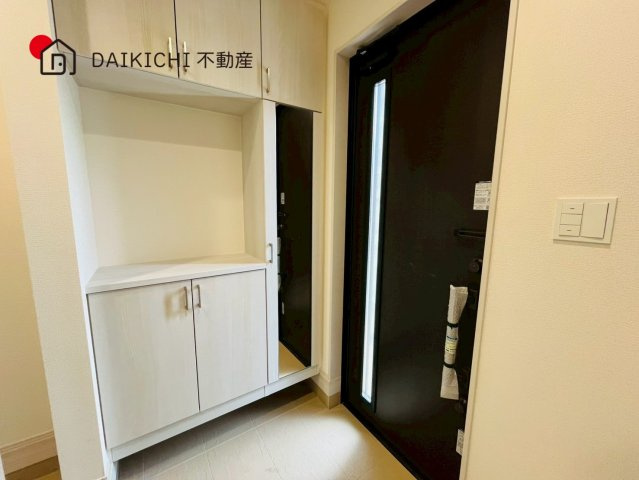 【玄関】 | 坂戸市元町　ブルーミングガーデン　新築戸建　全4棟　4号棟