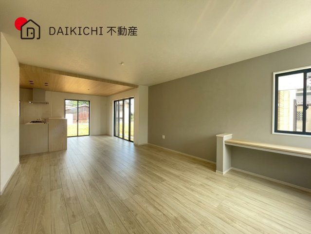 【居間・リビング】 | 鶴ヶ島市上新田1期　GRACE・TERRACE　新築戸建　全3棟　2号棟