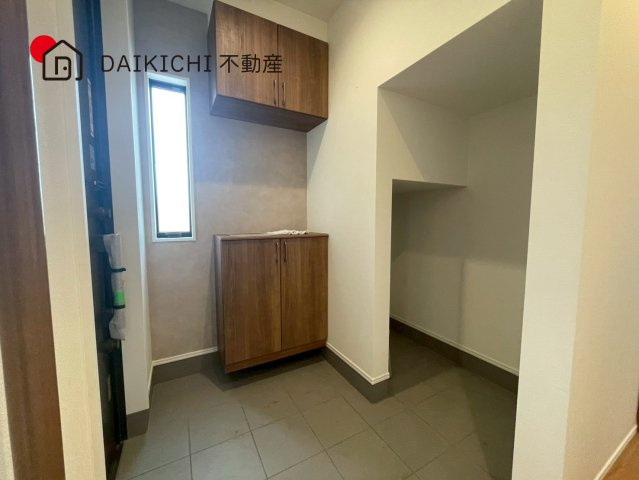 【玄関】 | 鶴ヶ島市脚折　新築戸建　Felidia Garden　全1棟　1号棟