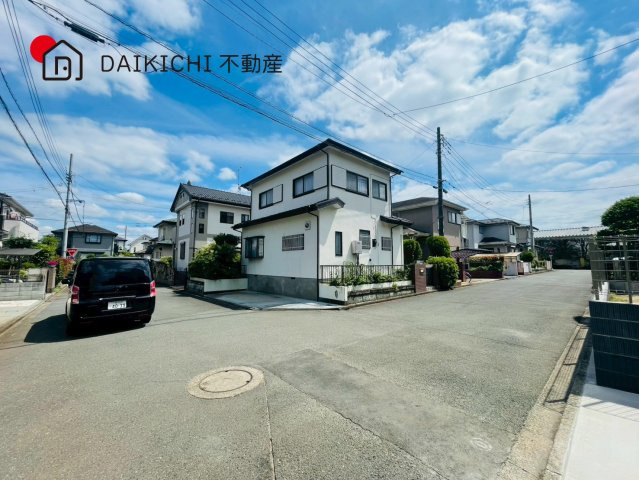 【前面道路含む現地写真】 | 鶴ヶ島市脚折　新築戸建　Felidia Garden　全1棟　1号棟