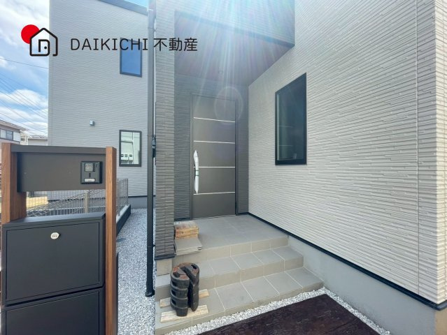 【玄関】 | 鶴ヶ島市脚折　新築戸建　Felidia Garden　全1棟　1号棟