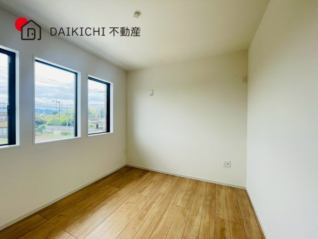 【洋室】 | 鶴ヶ島市上新田1期　GRACE・TERRACE　新築戸建　全3棟　3号棟