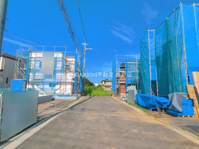 【前面道路含む現地写真】 | 坂戸市鎌倉町　新築戸建　全6棟　6号棟