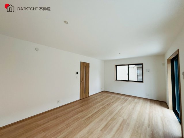 【居間・リビング】 | 毛呂山町前久保南　新築戸建　1号棟
