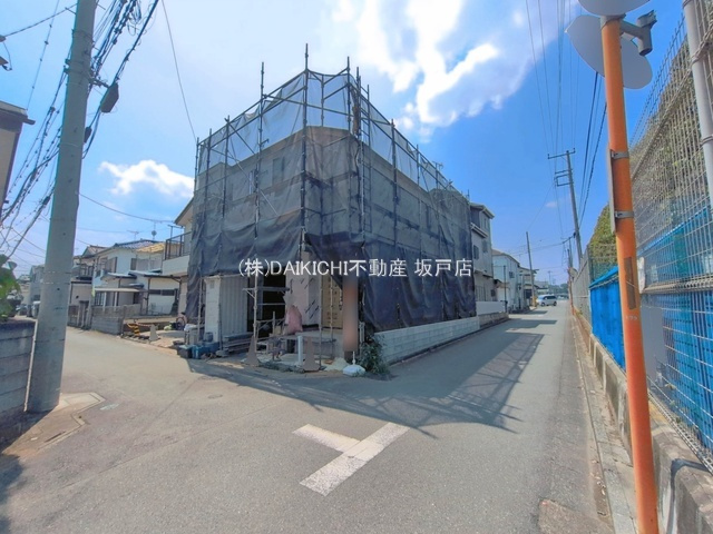 【前面道路含む現地写真】 | 鶴ヶ島市鶴ヶ丘4期　新築戸建　全1棟　1号棟
