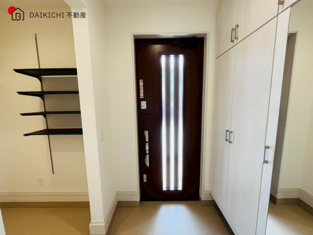 【玄関】 | 川越市上戸新町3期　ブルーミングガーデン　新築戸建　全1棟　1号棟