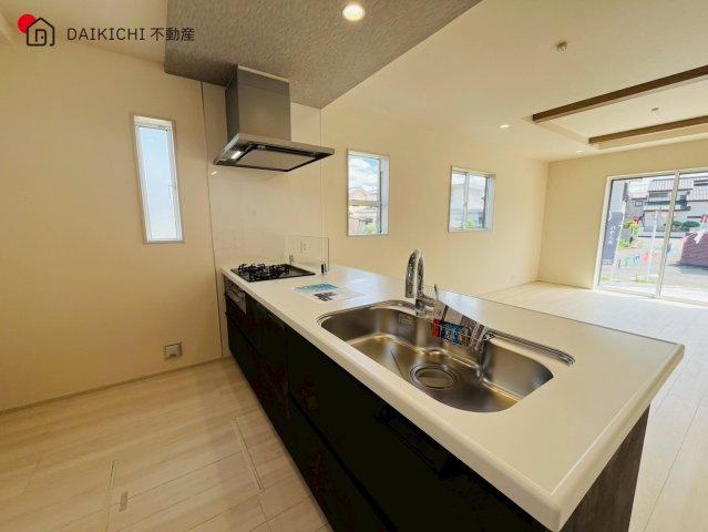 【キッチン】 | 川越市上戸新町3期　ブルーミングガーデン　新築戸建　全1棟　1号棟