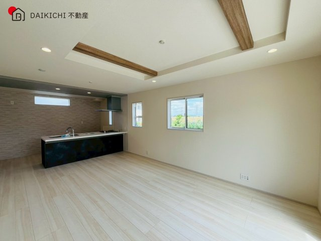 【居間・リビング】 | 川越市上戸新町3期　ブルーミングガーデン　新築戸建　全1棟　1号棟