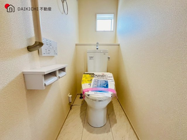 【トイレ】 | 越生町越生東6丁目　ブルーミングガーデン　新築戸建　全4棟　4号棟