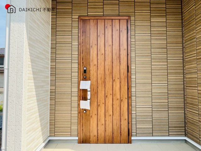 【玄関】 | 越生町越生東6丁目　ブルーミングガーデン　新築戸建　全4棟　4号棟