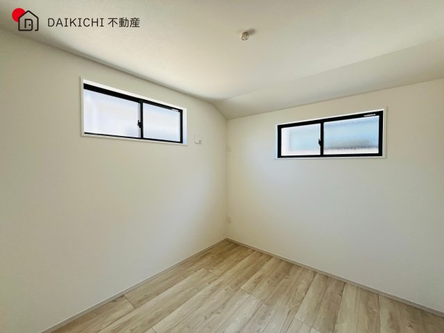 【洋室】 | 鶴ヶ島市脚折町11期　GRACE　新築戸建　全3棟　2号棟
