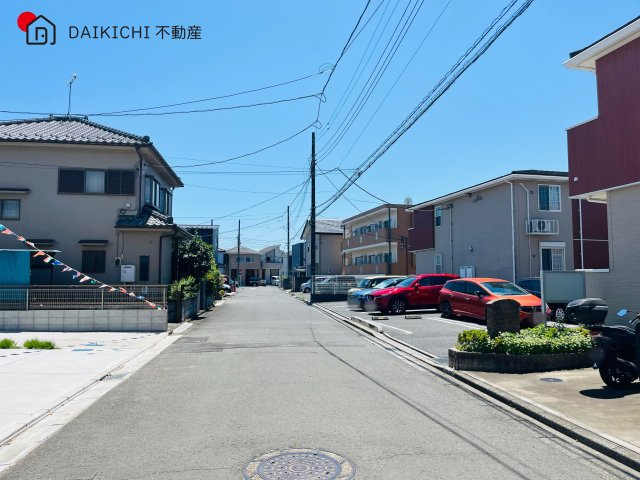 【前面道路含む現地写真】 | 鶴ヶ島市脚折町11期　GRACE　新築戸建　全3棟　2号棟