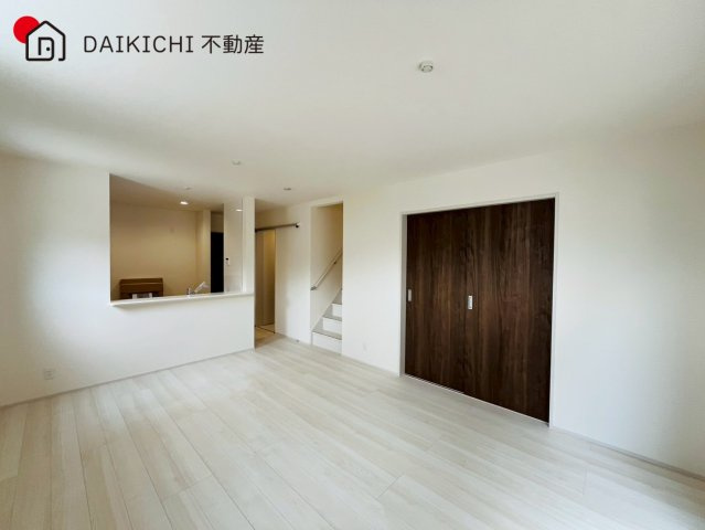 【居間・リビング】 | 川越市かすみ野第2 リーブルガーデン　新築戸建　全2棟　2号棟