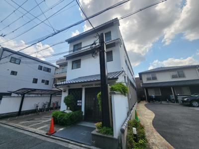 マンション三坊庵の外観