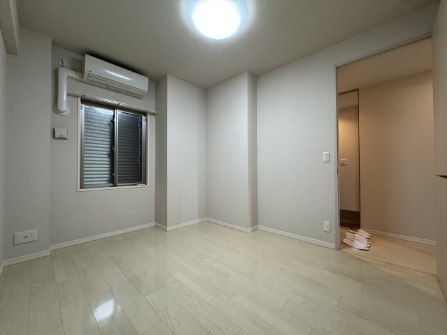 ワコーレ西明石彩風館の洋室