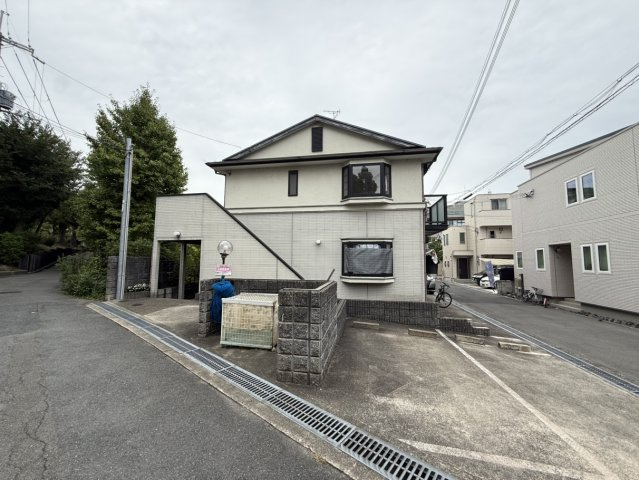ハイムサンメイトの駐車場