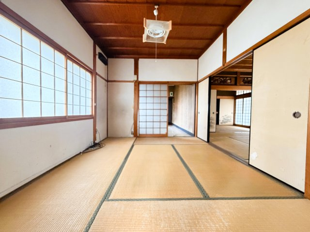 橿原市田中町の和室|明るく素敵な和室６帖です