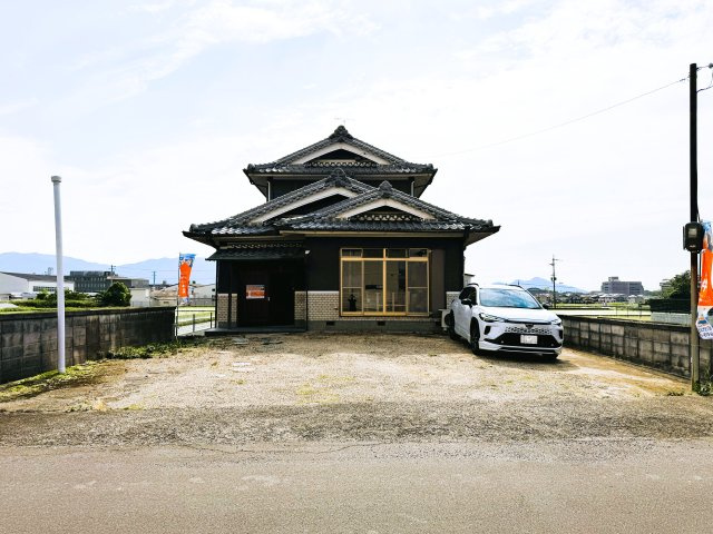 橿原市田中町の外観|駐車８台可能です　