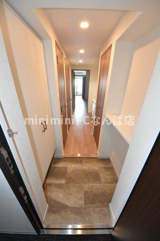 スプランディッド堀江の玄関