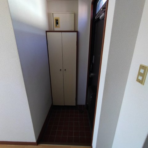 ドムス白山の玄関