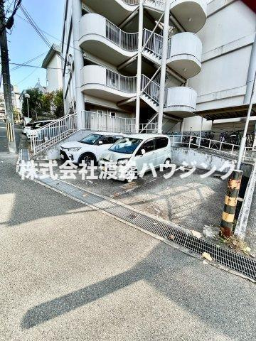 スタシア緑地公園の駐車場
