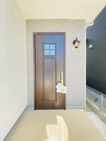 ハートフルタウン／南区出仲間2丁目／D号棟の玄関