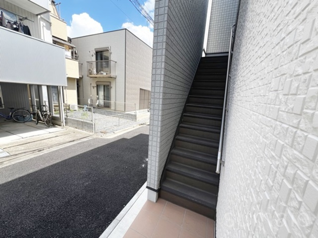 ソレイユテラス東十条のその他共用部分|外階段です☆