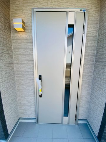 ハートフルタウン／南区出仲間2丁目／E号棟の玄関