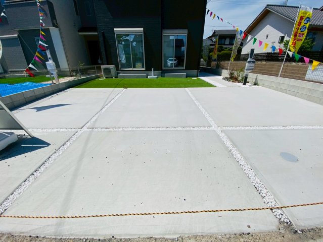 ハートフルタウン／南区出仲間2丁目／E号棟の駐車場