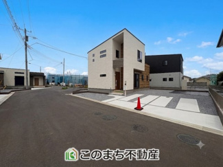 【前面道路含む現地写真】 | ワイウッドコート古河市大堤第5期　 | 前面道路が広いので、陽当り・解放感◎になっております！