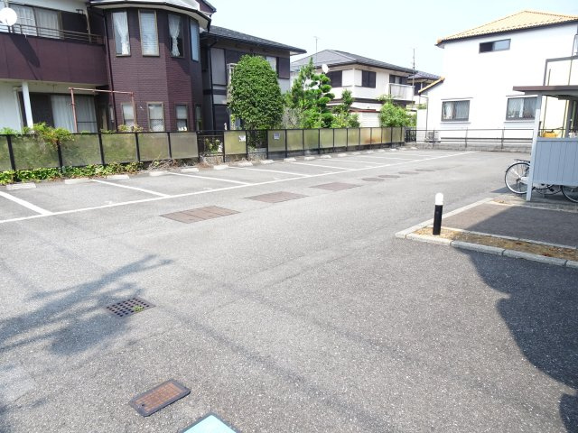 アンシャンテ1の駐車場