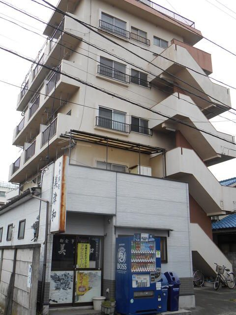 美津和ビルの外観