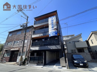 NU岸里駅前の画像