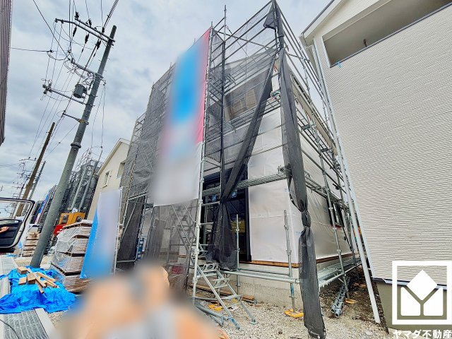 尼崎市高田町第1の外観|広々17帖のLDKが魅力。家族全員がリラックスできる、ゆったりとした快適リビングで温かい団らんの時間を。