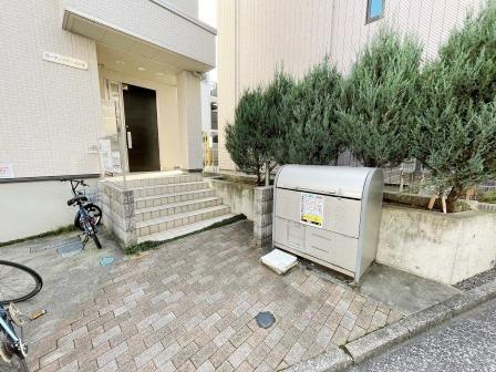 ガーデンハウス南大塚のエントランス
