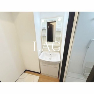 【洗面所】 | ヴィクトリアンコート千葉 | 洗面台です。