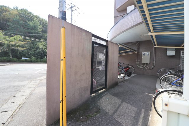 フォレストリア足利新山のその他共用部分|敷地内ゴミステーション