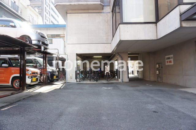 熊本市中央区水前寺１丁目の賃貸マンションの駐車場